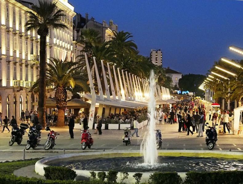 Center Apartment Silvana Split Dış mekan fotoğraf